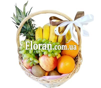 Вкусная корзина фруктов