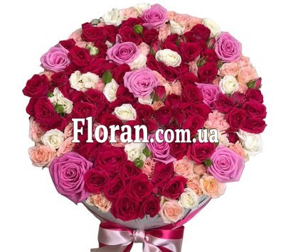 Жива квіткова композиція