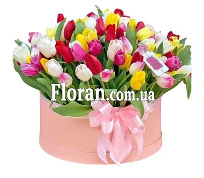 Большая композиция тюльпанов в коробке
