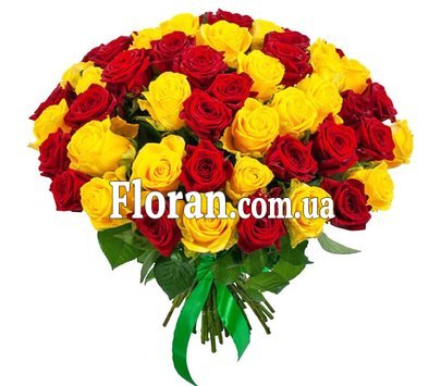 Великий букет з різних квітів