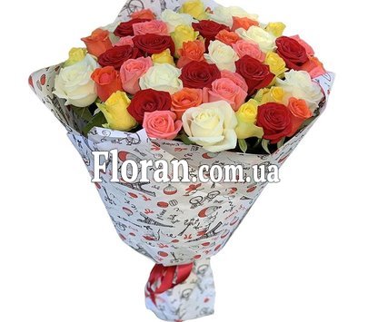 Большой букет разноцветных роз