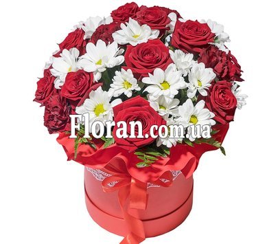 Букет цветов для мужчины в коробке