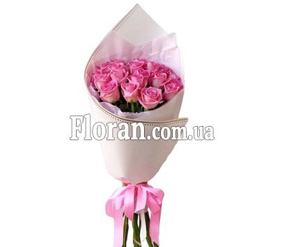 Букет из 19 розовых роз