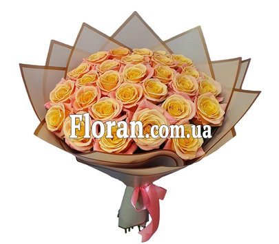 Букет из двухцветных роз