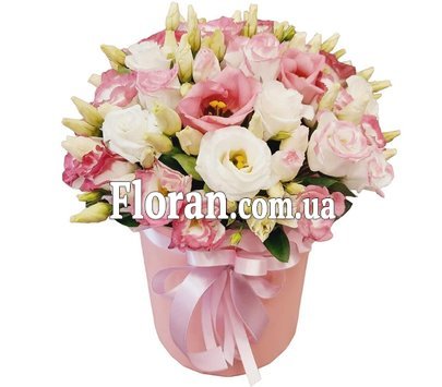 Букет из эустомы в коробке