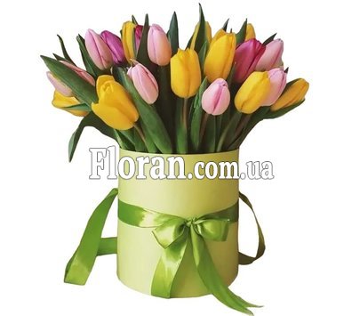 Букет з тюльпанів на 8 березня