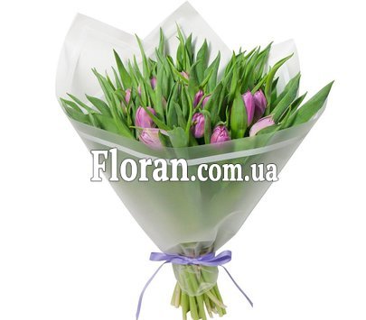 Букет сиреневых тюльпанов