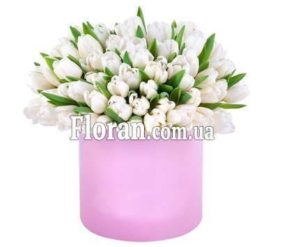 Квіти тюльпани в коробці