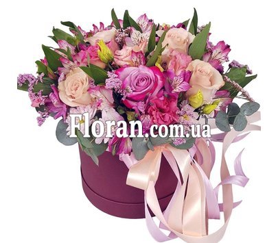 Квіти в подарунковій коробці