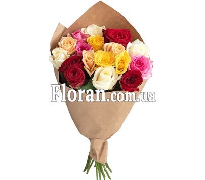 Милый букет разноцветных роз