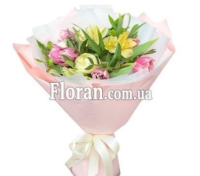 Ніжний весняний букетик