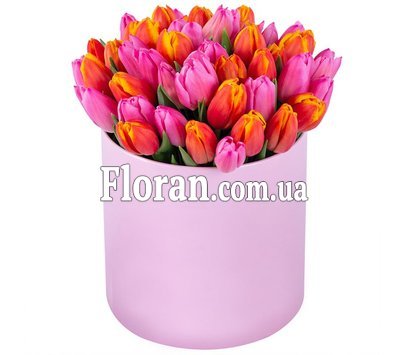 Ориганальная коробка тюльпанов