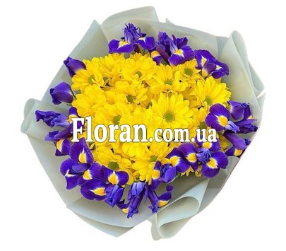 Оригінальний букет з ірисами