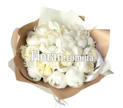 Белые пионы в крафте